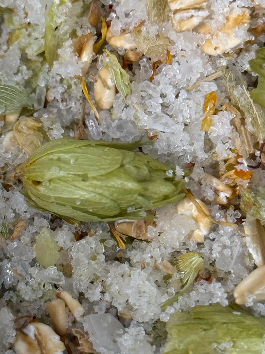 Hops + Oats Bath Soak - Sweet Orange | Eucalyptus