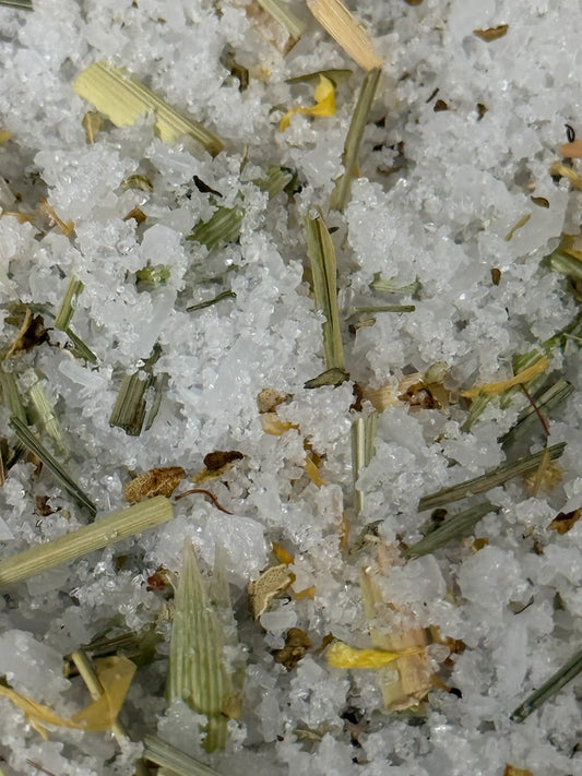 Sweet Basil Leaf + Oat Tops Salt Bath Soak